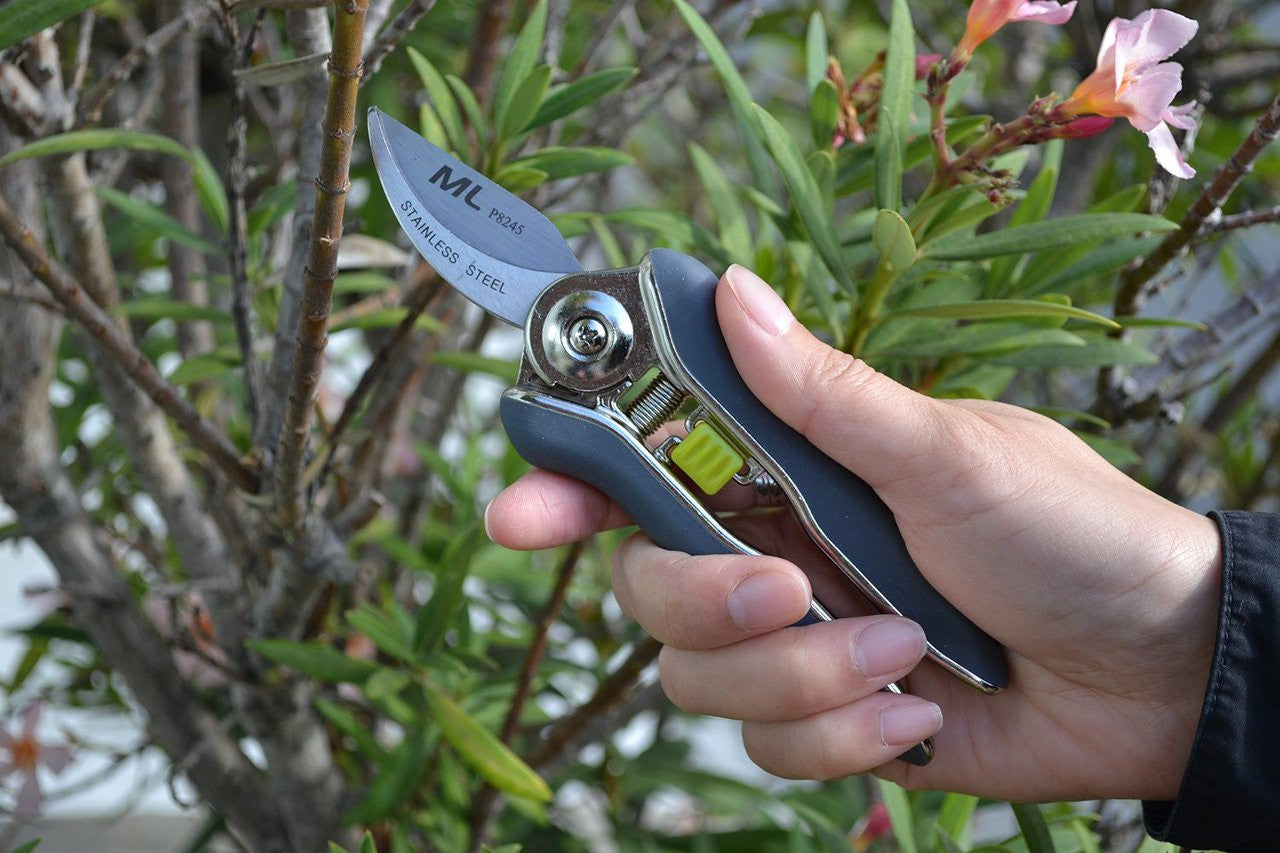 ML TOOLS Ultra Sharp 6.5 inch Compact Trimming Pruners - Thumbnail 2